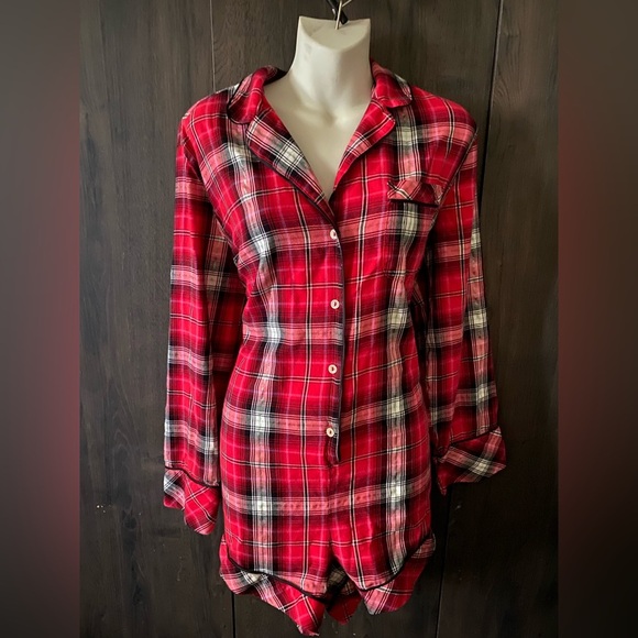 Victoria Secret Red Plaid buttom shirt  romper pajama like new size L - Picture 1 of 11